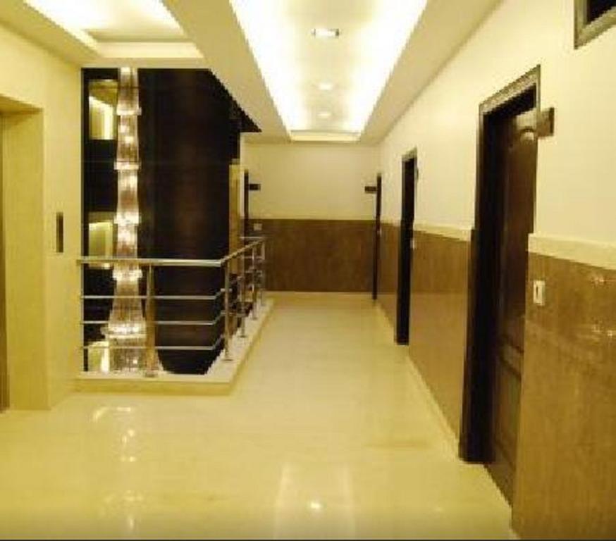 Hotel New Walnut Castle Paharganj Экстерьер фото