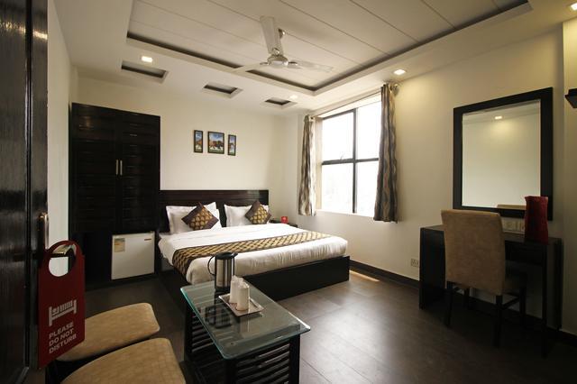 Hotel New Walnut Castle Paharganj Экстерьер фото
